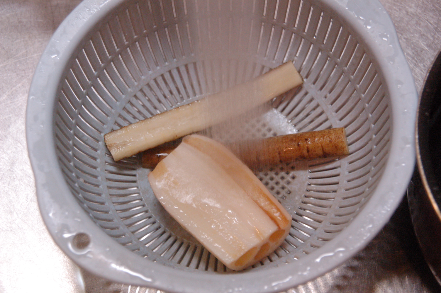 流水で冷ます。