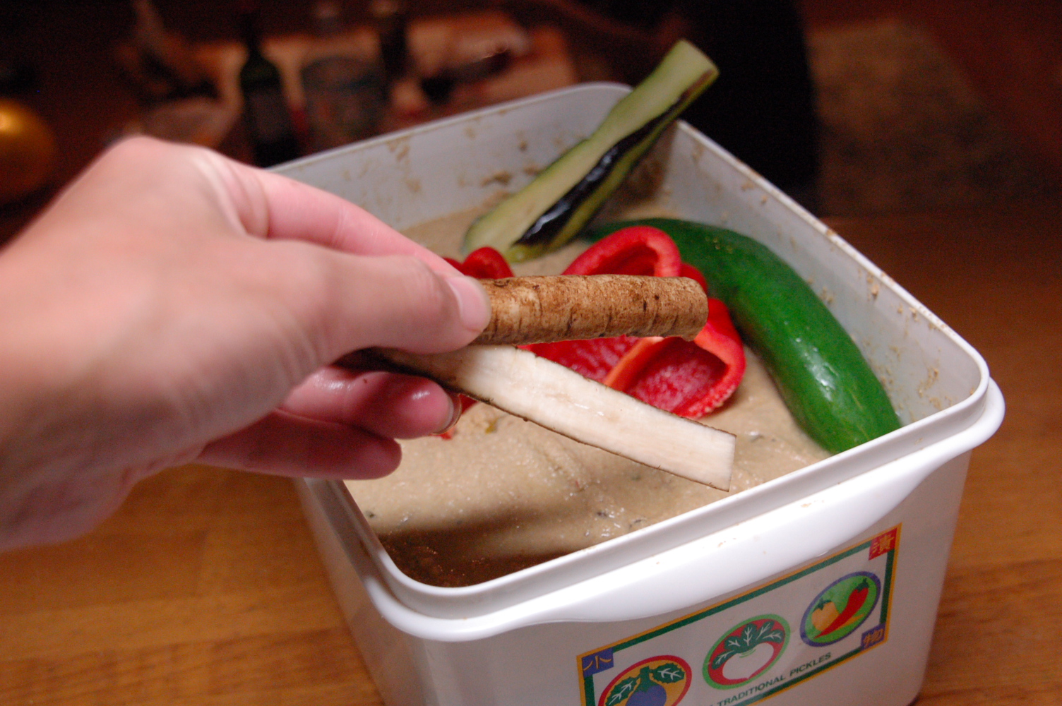 ぬか床へ入れる。